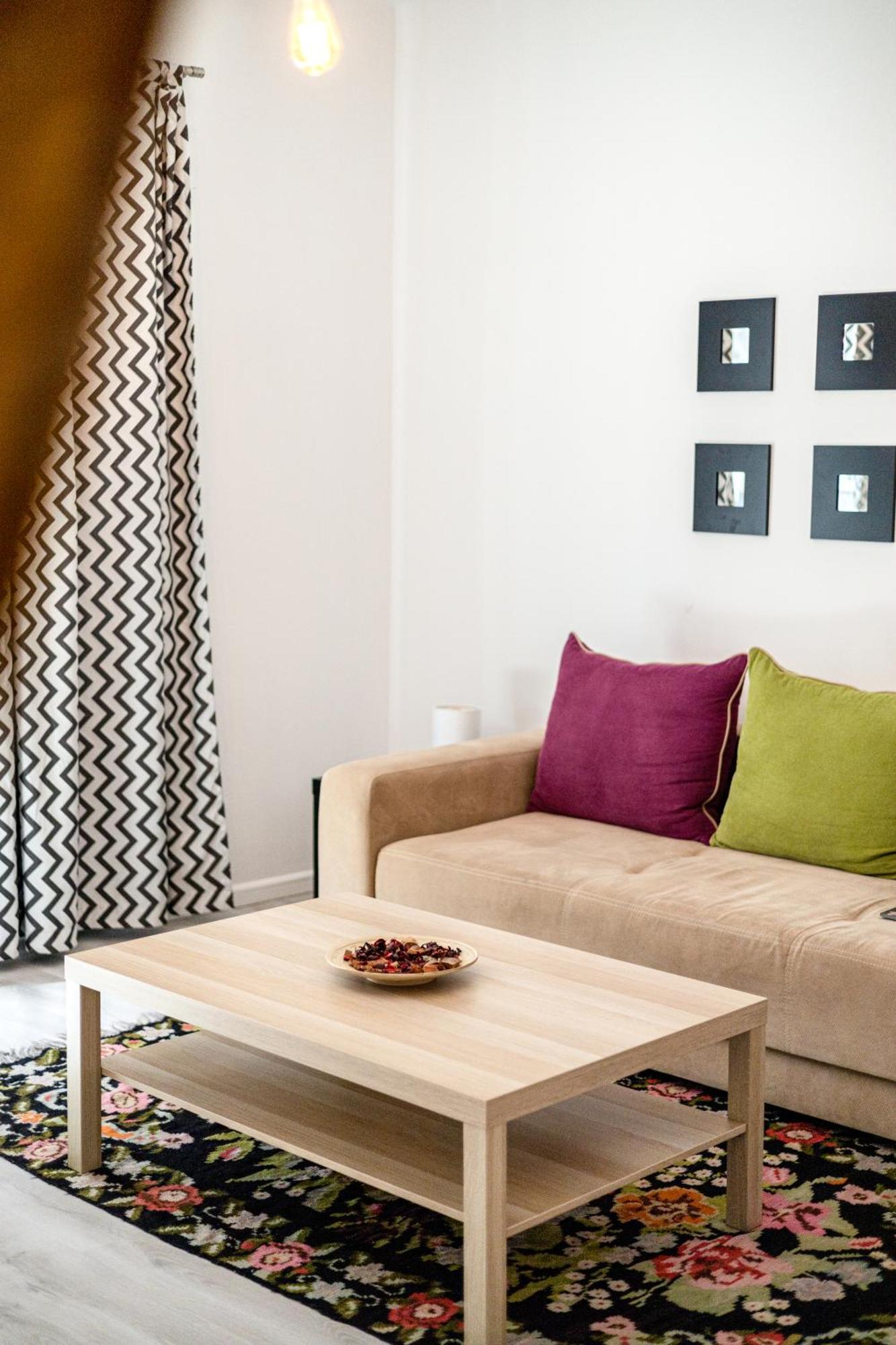 Domus Old Town Retreat Cozy & Central Bukarest Eksteriør billede