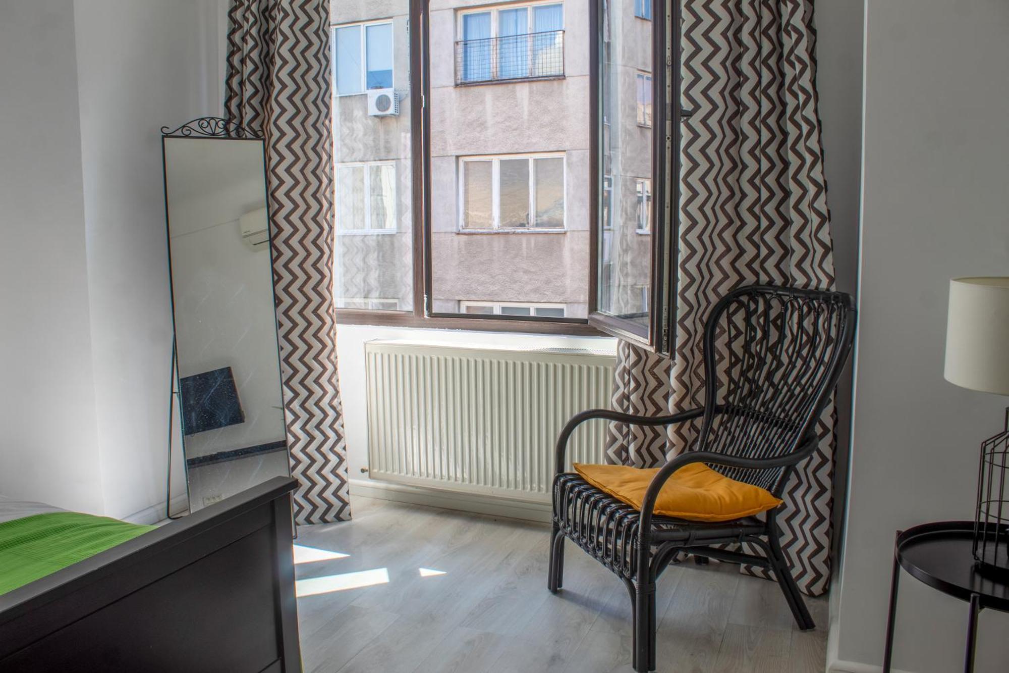 Domus Old Town Retreat Cozy & Central Bukarest Eksteriør billede