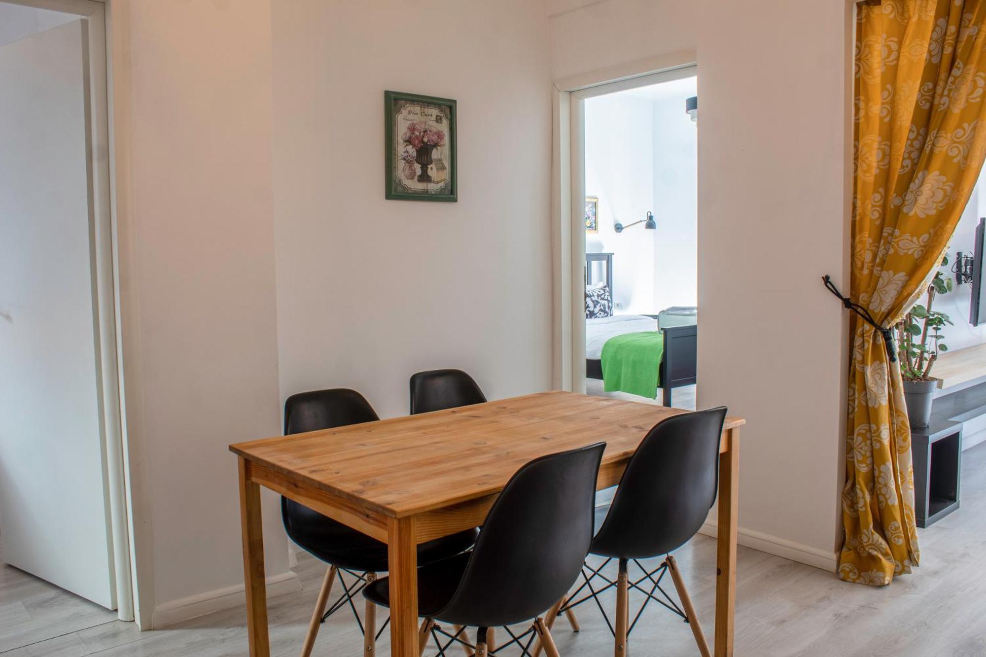 Domus Old Town Retreat Cozy & Central Bukarest Eksteriør billede